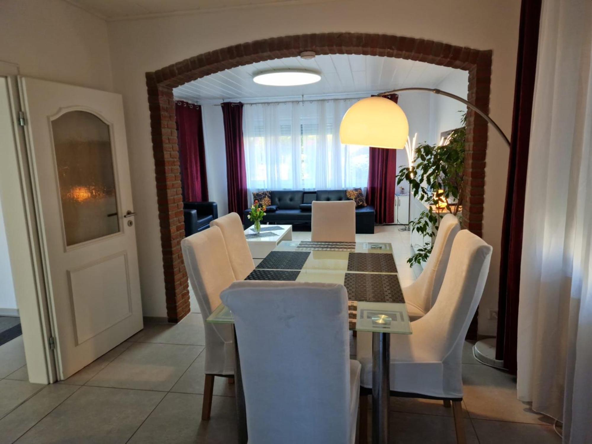 Ferienwohnung In Билефелд Екстериор снимка